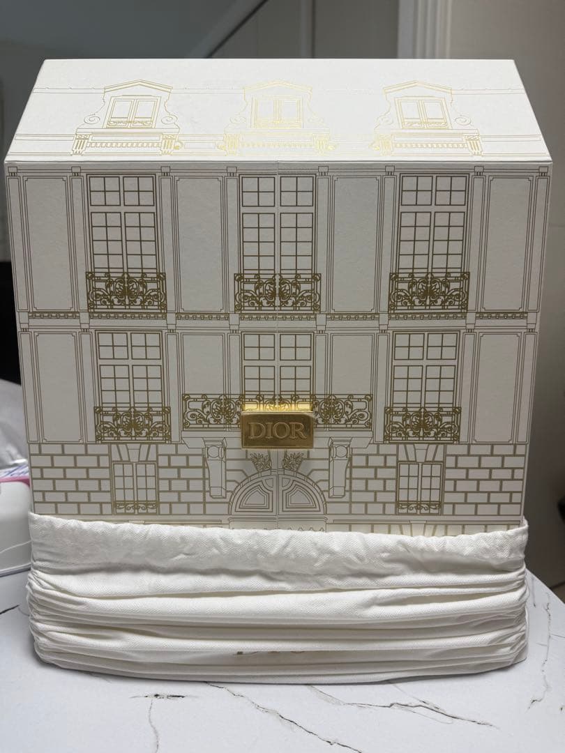 Dior アドベントカレンダー2023