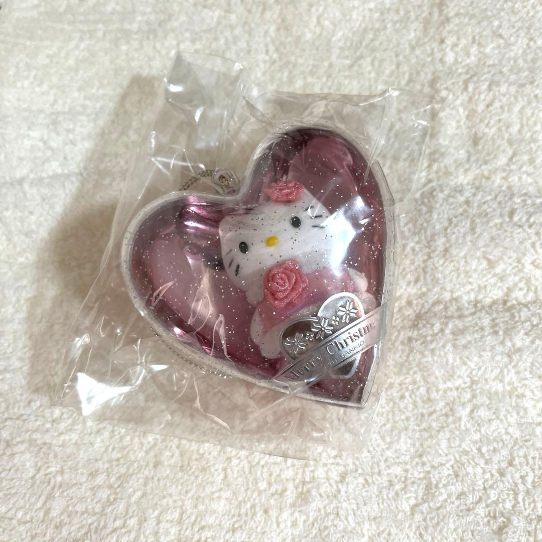 レア‼️キティ マスコット付きハート型グリッタークリスマスツリーオーナメント