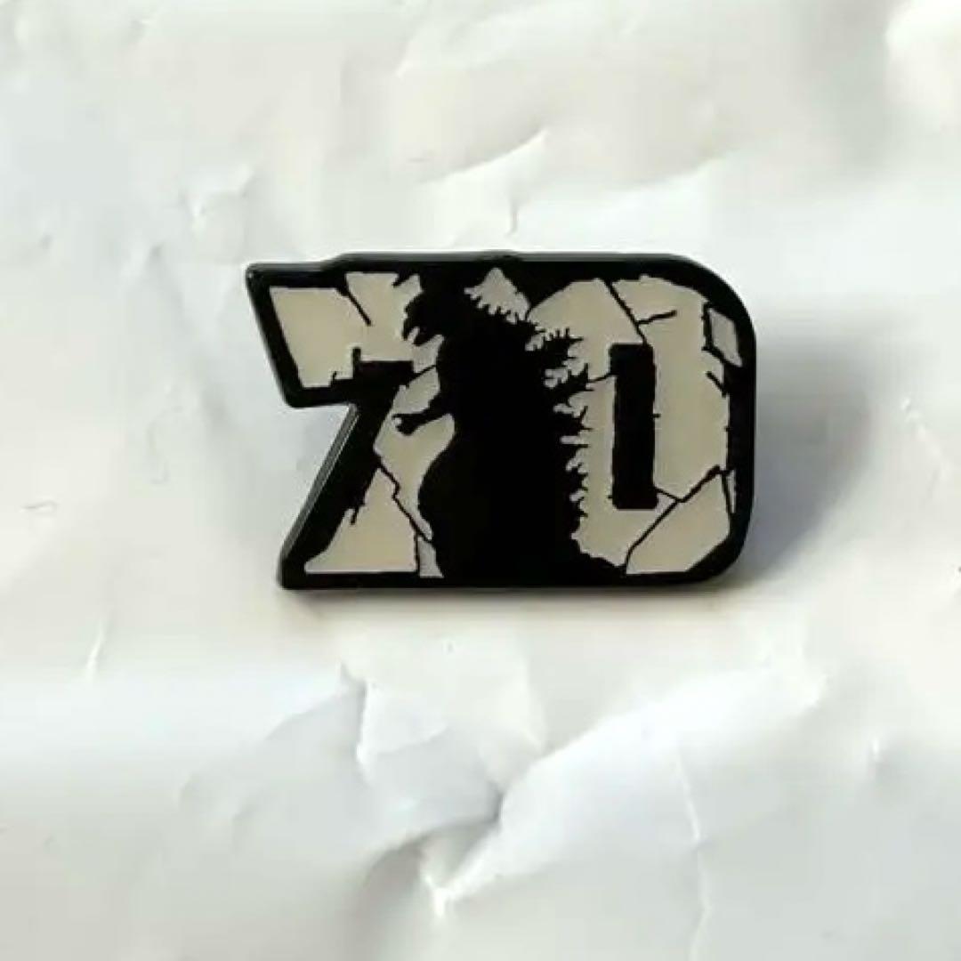 ゴジラ 70周年記念 ピンバッジ ゴジラ博缶バッジ ゴジラ1954 - メルカリ