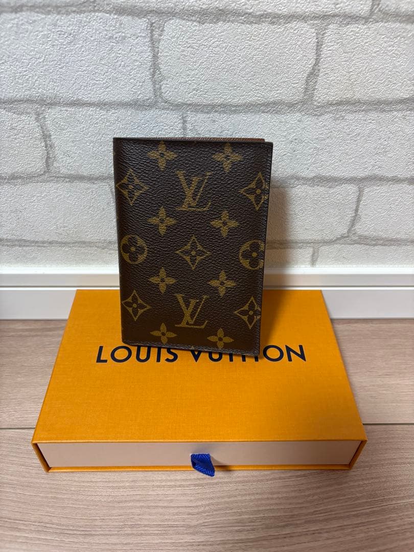 Louis Vuitton モノグラム パスポートケース