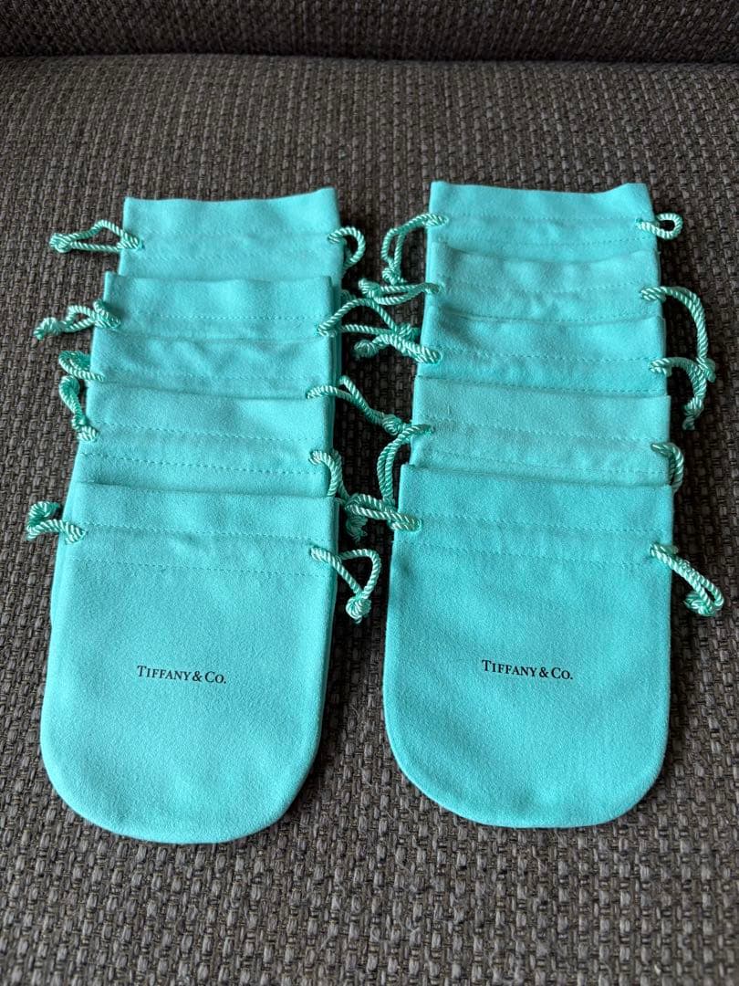 正規品　美品ティファニー巾着10枚セット （大サイズ9x11cm） 正規品 美品ティファニー巾着10枚セット （大サイズ9x11cm）