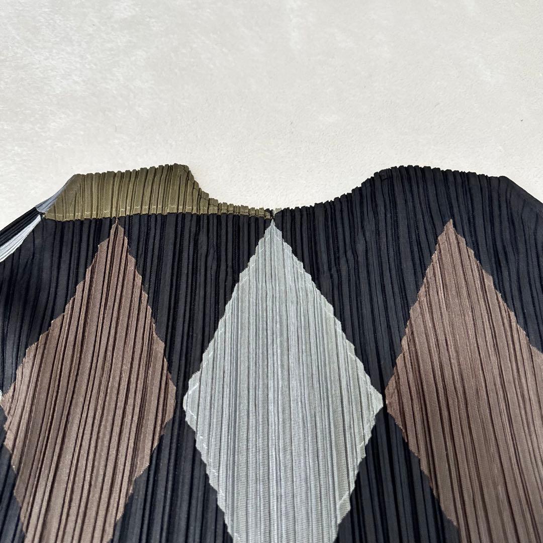 極美品✨PLEATS PLEASE プリーツ 長袖 トップス マルチカラー - メルカリ