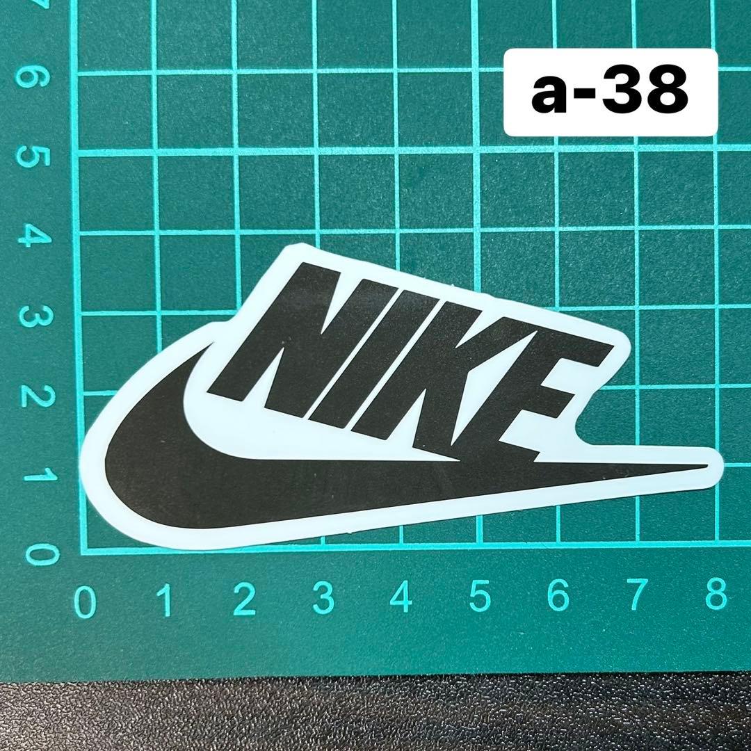 防水ステッカー NIKE ナイキ 黒 スポーツ サッカー - メルカリ