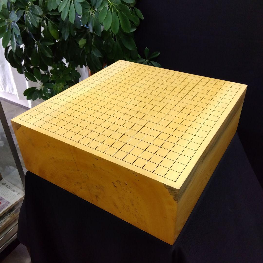 【国産　本榧　5寸碁盤　木表　脚なし】 国産本榧足付碁盤 5寸5分（天地柾） ga50050 | 前川榧碁盤店