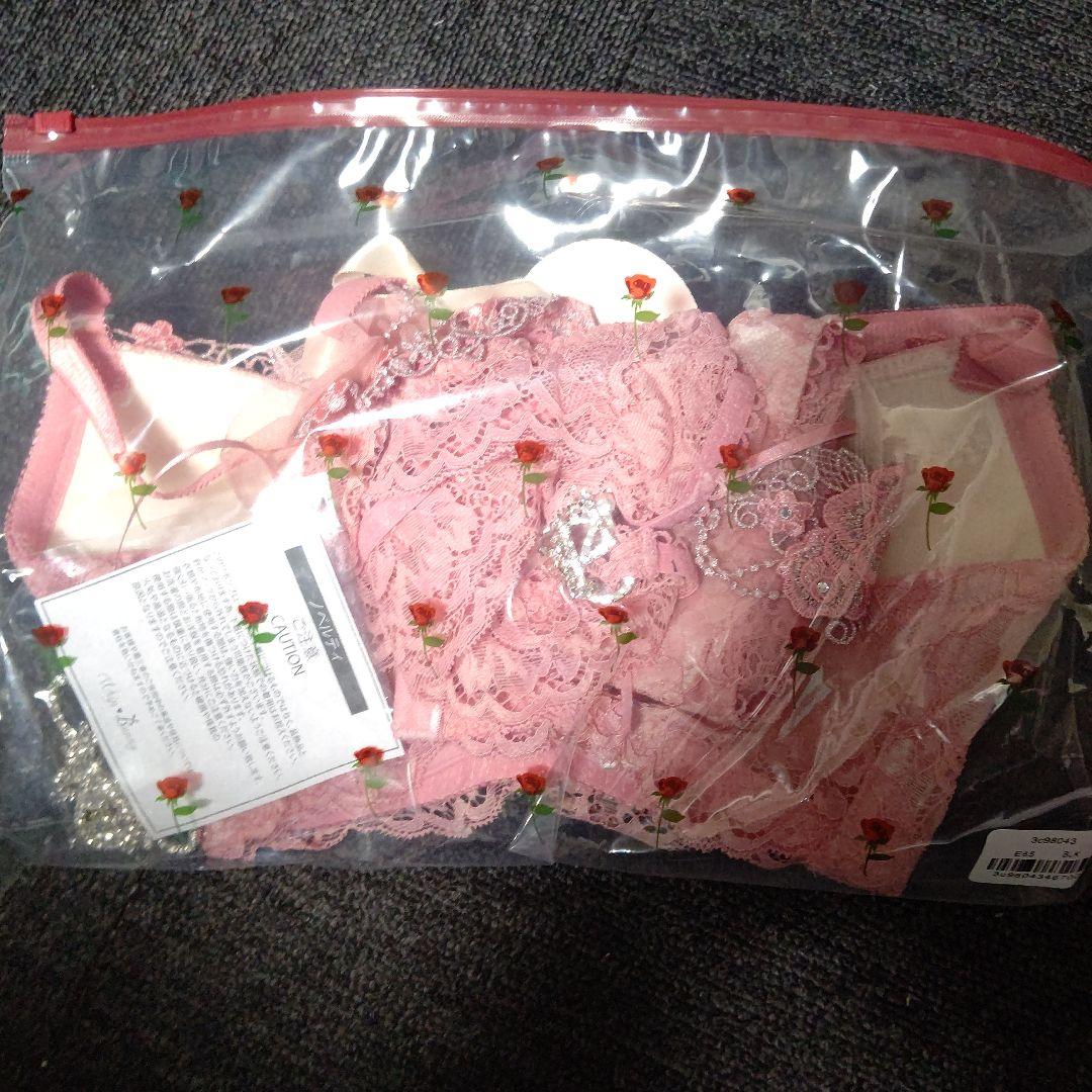 新品未開封品 タグ付き ホイップバニー クイーンローズビジューブラ E65