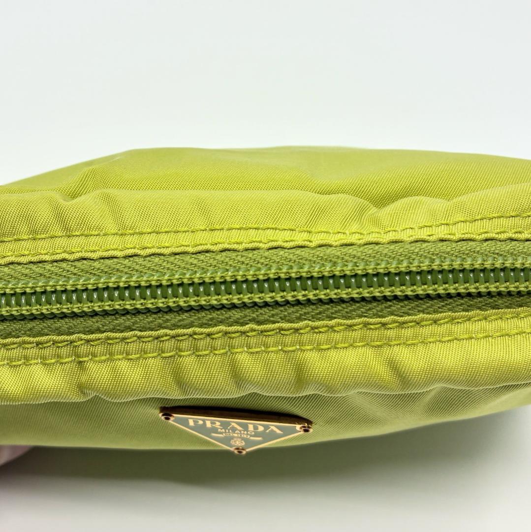 PRADA プラダ ポーチ ライムグリーン A1352A5