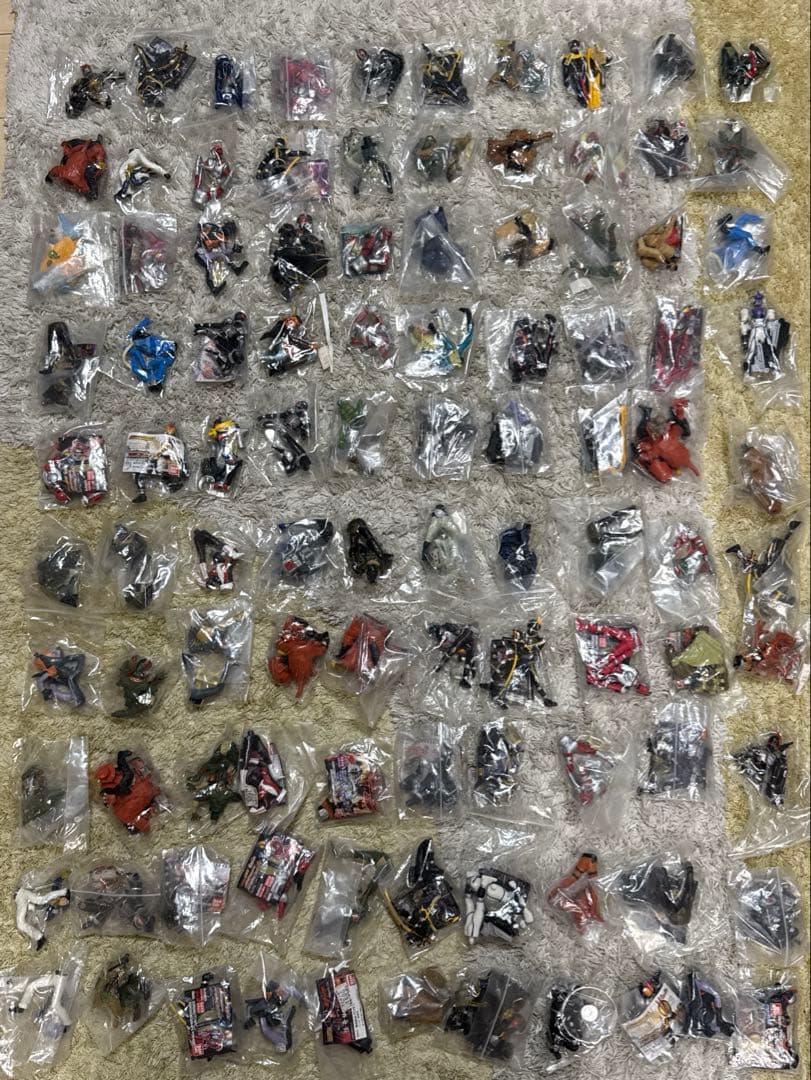 仮面ライダー　フィギュア　100体まとめ売り【4128