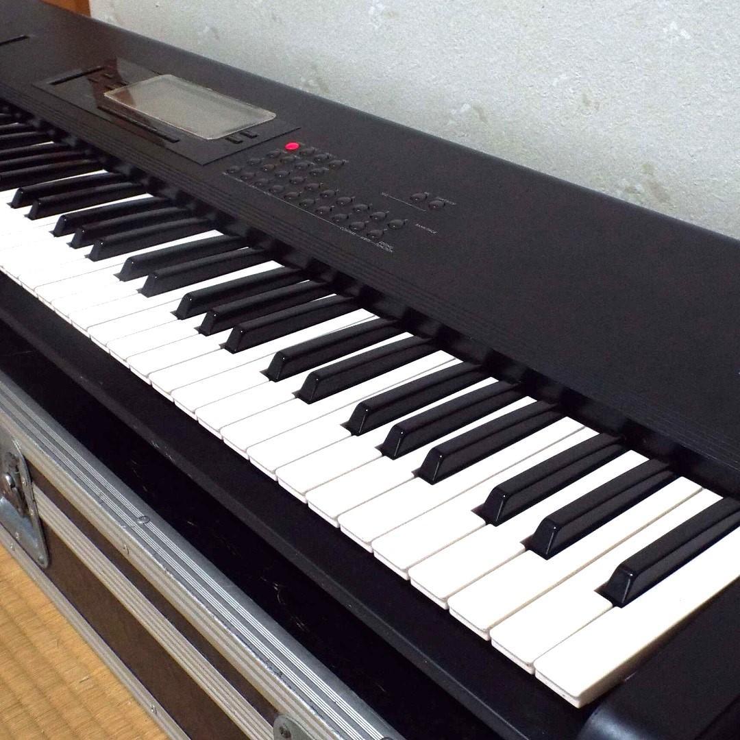 完動_美品 電池交換済 76FS鍵盤 コルグ T2_純正フライトケース付