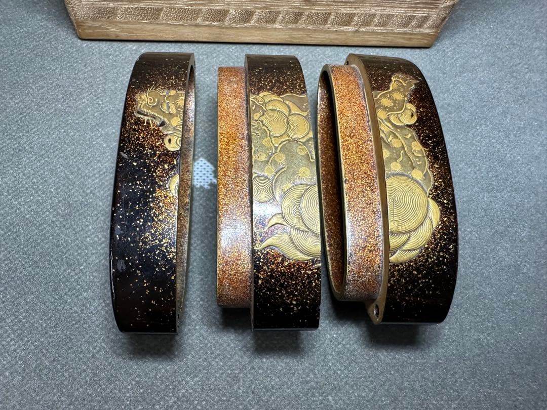 印籠 漆器 唐獅子牡丹 重箱 金色浮彫古美術品 骨董 アンティーク 彫刻