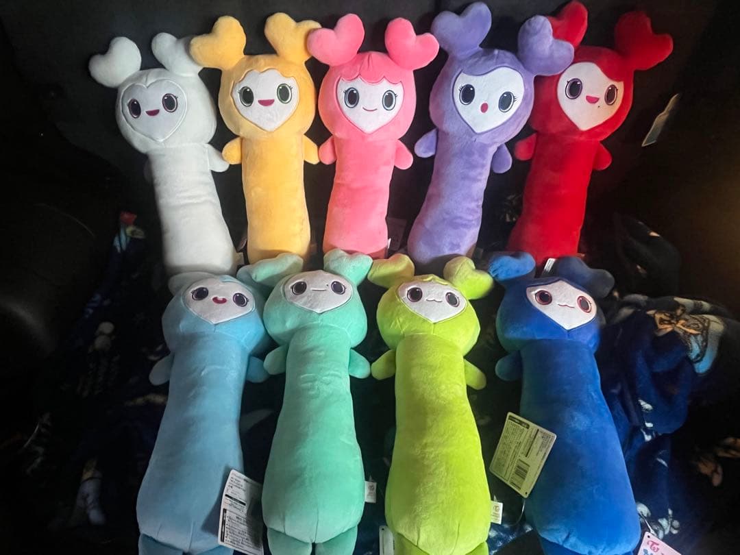 GIGO限定】TWICE LOVELYS のびふにゃBIGぬいぐるみ 全9種 - メルカリ