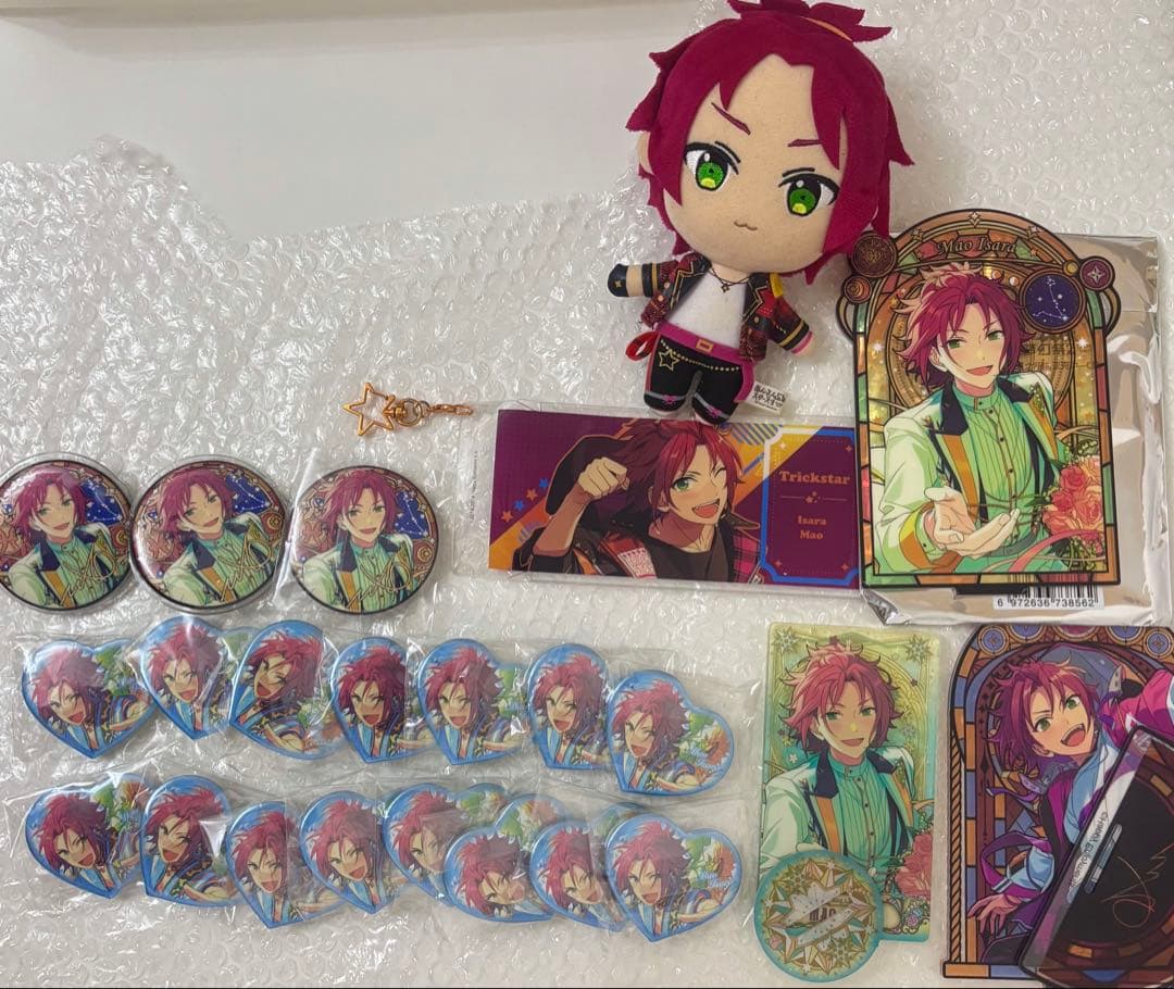 衣更真緒 ぬいぐるみ 缶バッジ アクスタ等23点まとめ売り - メルカリ