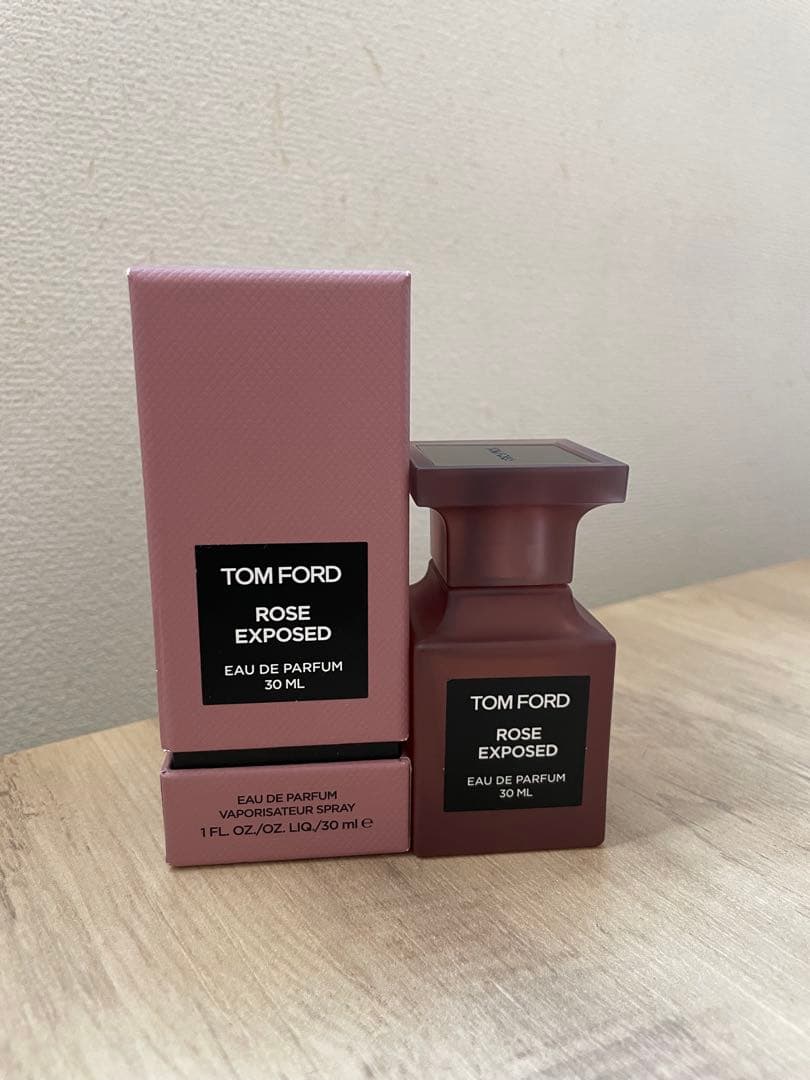 Tomfordトムフォード ローズエクスポーズドオードパルファムスプレィ30ml