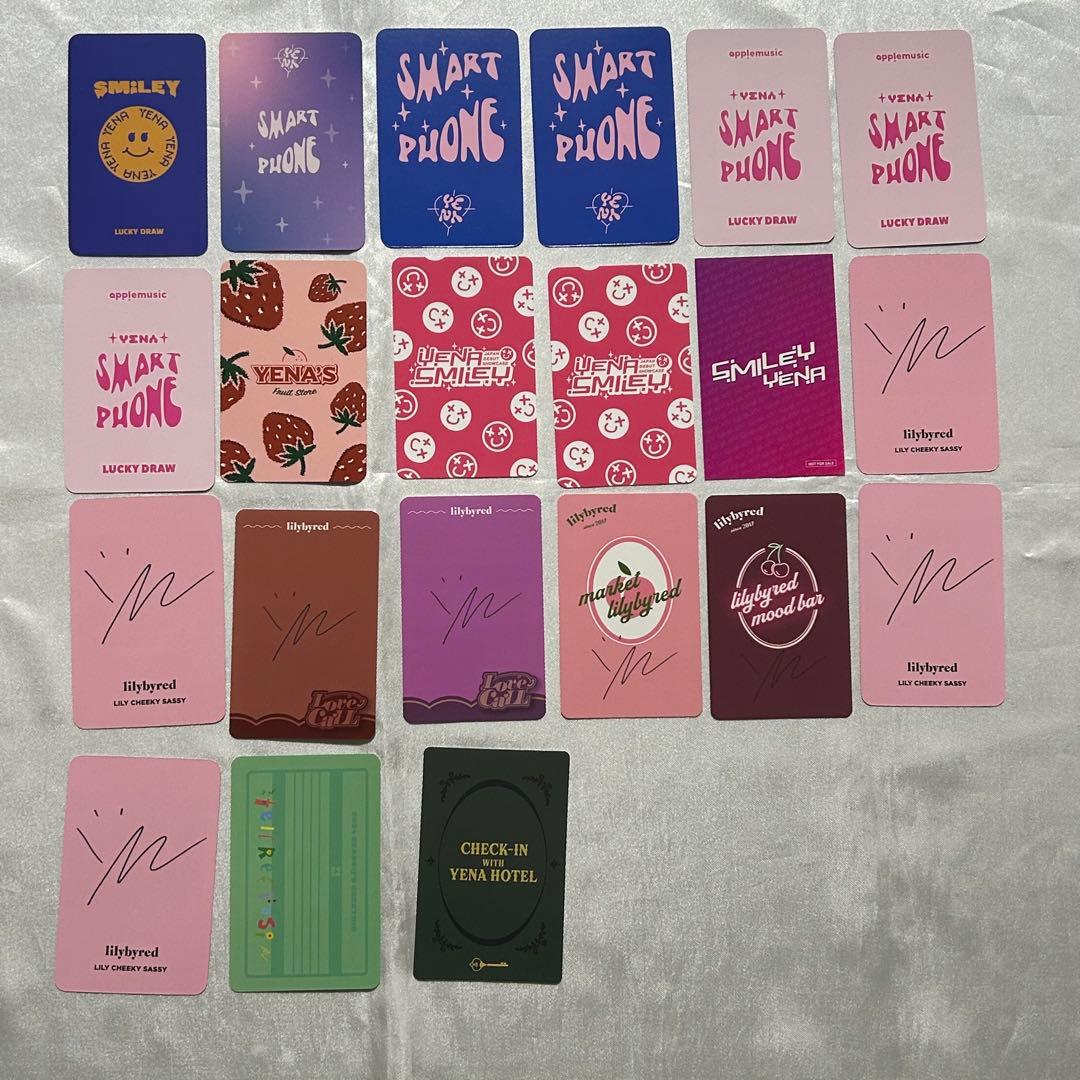 イェナ yena Smiley SMARTPHONE トレカ photocard - メルカリ