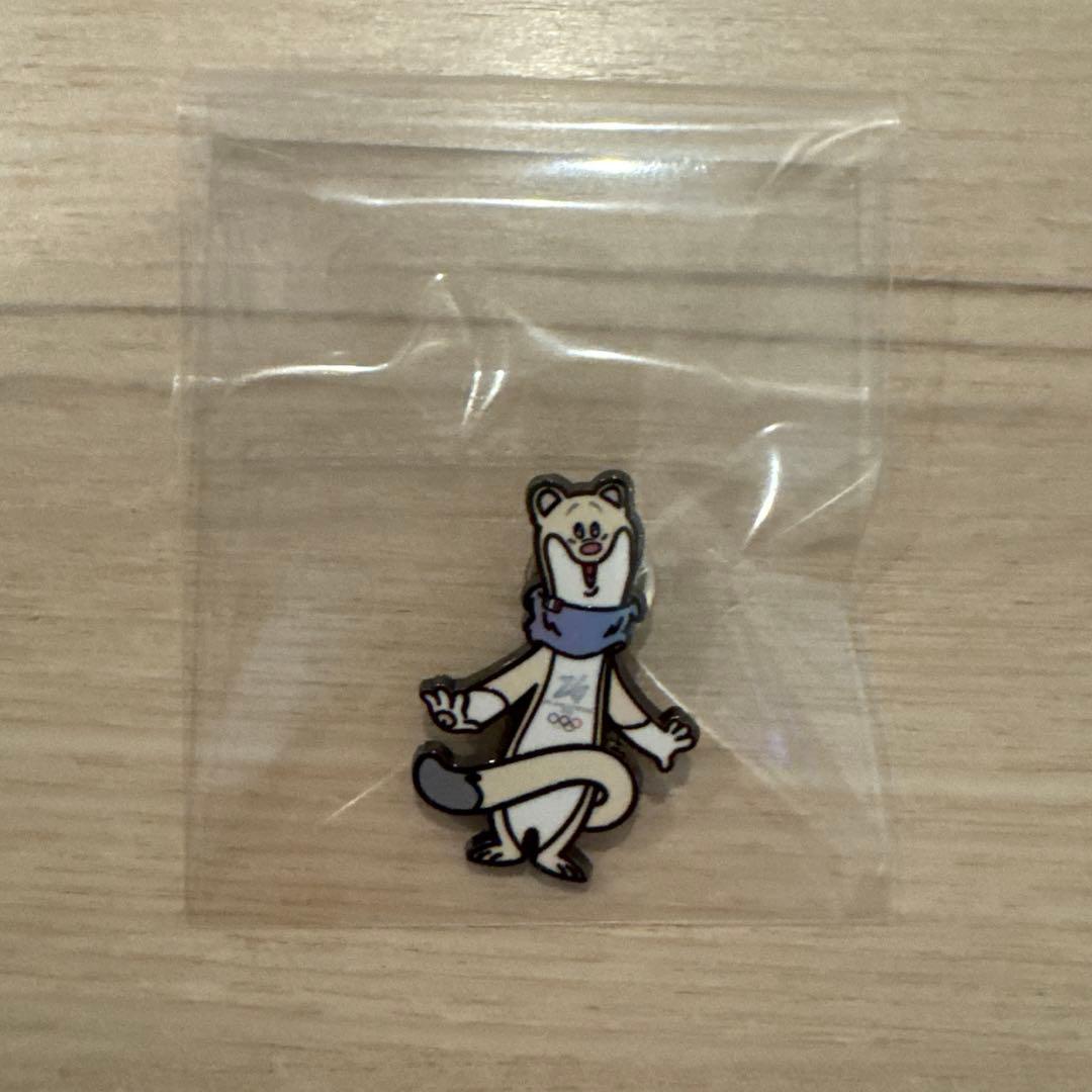 ミラノ・コルティナ オリンピック 2026 ピンバッジ ティナ - メルカリ