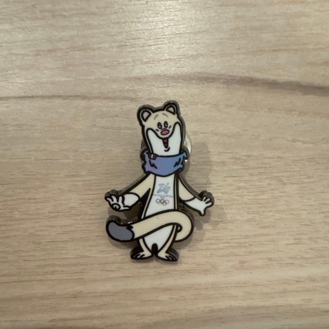 ミラノ・コルティナ オリンピック 2026 ピンバッジ ティナ - メルカリ