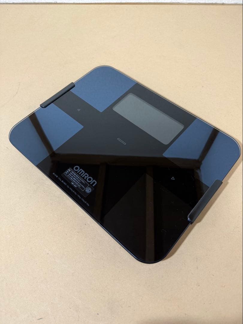 オムロンOMRON Karada Scan 255T体重体組成計