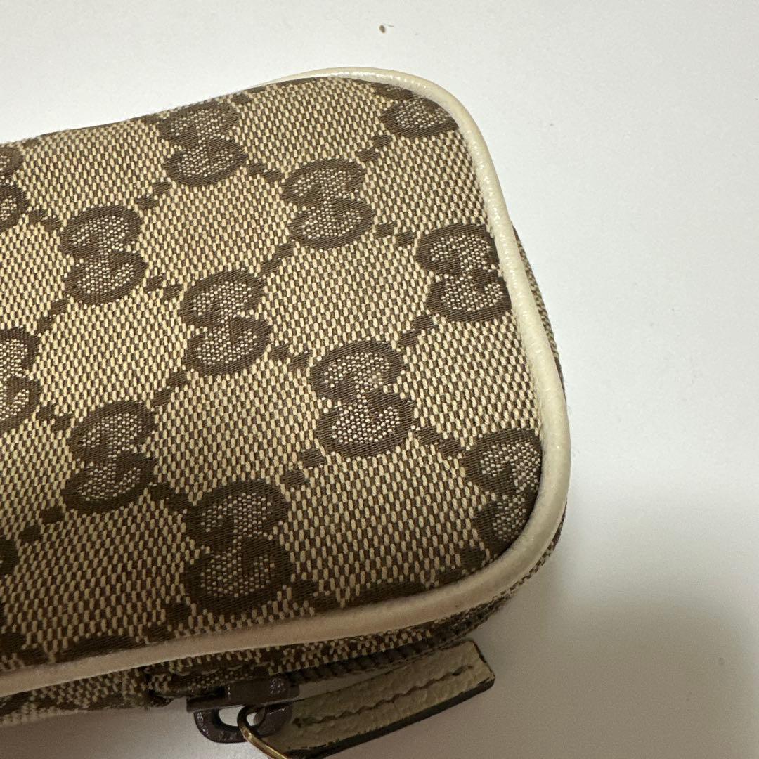 GUCCI GGパターン ポーチ ベージュ・ブラウン - メルカリ