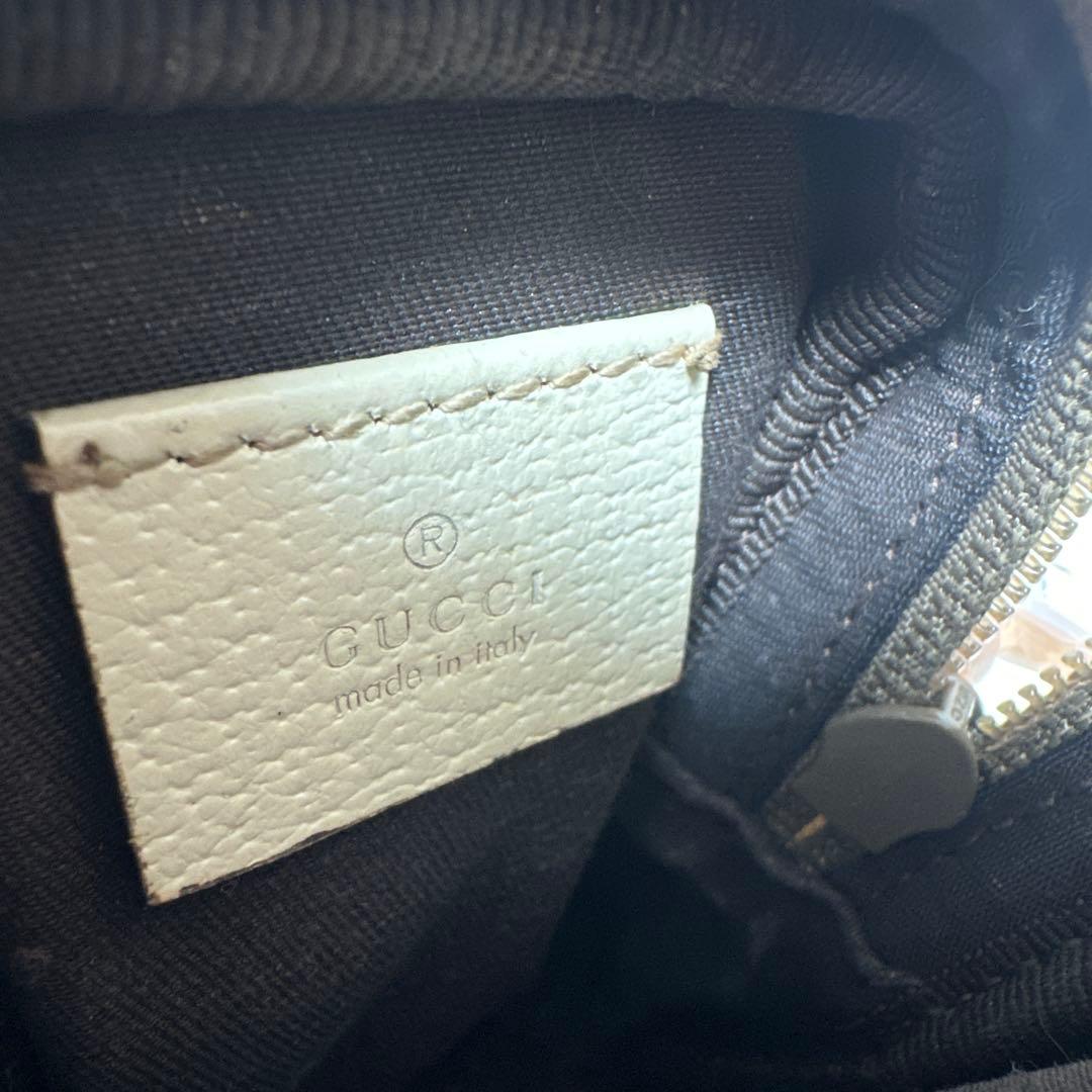 GUCCI GGパターン ポーチ ベージュ・ブラウン - メルカリ
