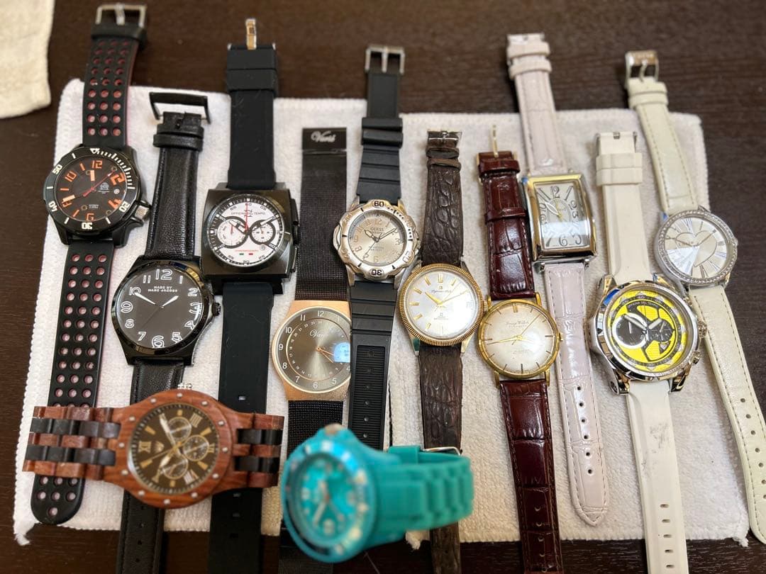 GUESS 他12個セット