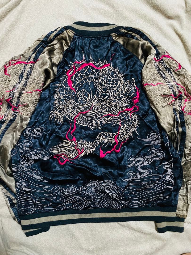 ORIENTAL ２面用 龍 桜 日本限定 スカジャン unisex レーヨン EVAx錦】 桜龍と2号機総刺繍スカジャン/ブラック[お届け予定日：2023