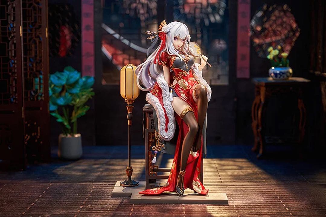 新品　Re：ゼロから始める異世界生活 優雅美人2024エミリア 新春ver.