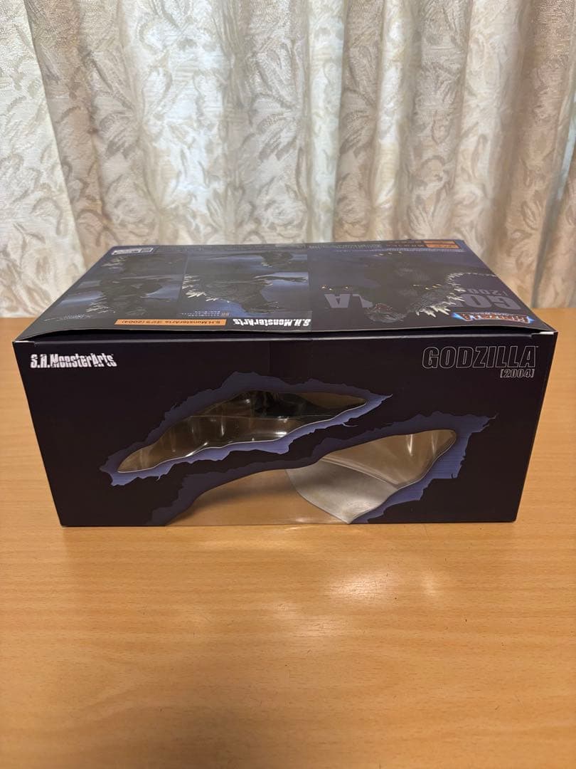 S.H.MonsterArts GODZILLA 2004フィギュア開封撮影のみ
