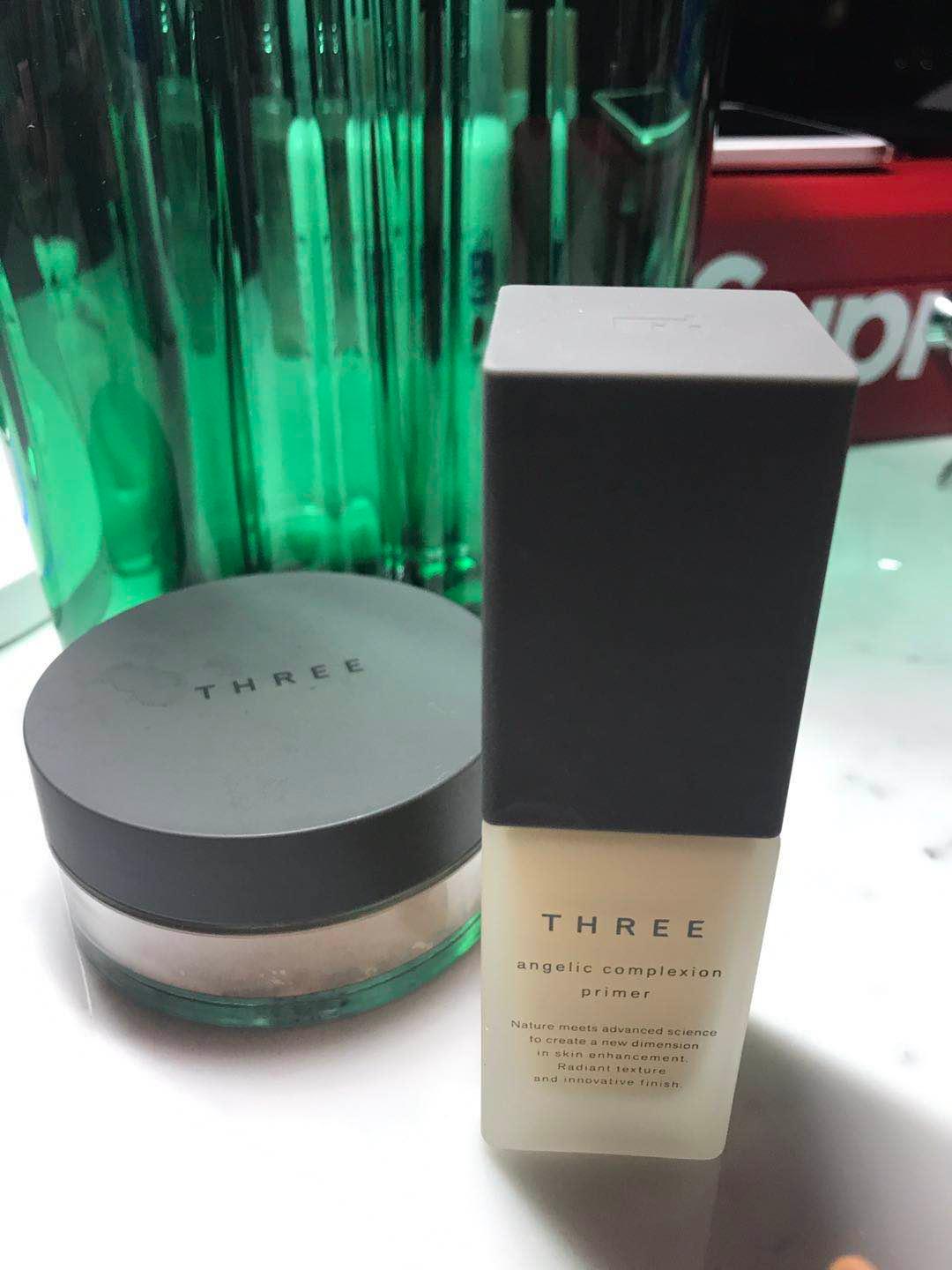 Threeプライマー化粧下地プラスファンデーション
