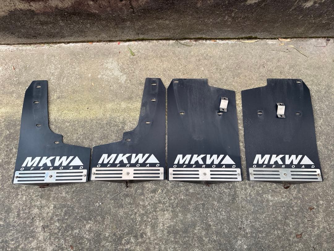 【ikki】デリカD5 MKW オフロードマッドフラップ 4枚セット