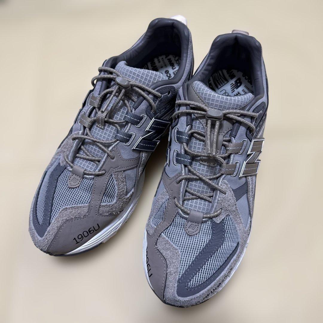 ニューバランス　M1906NIH
