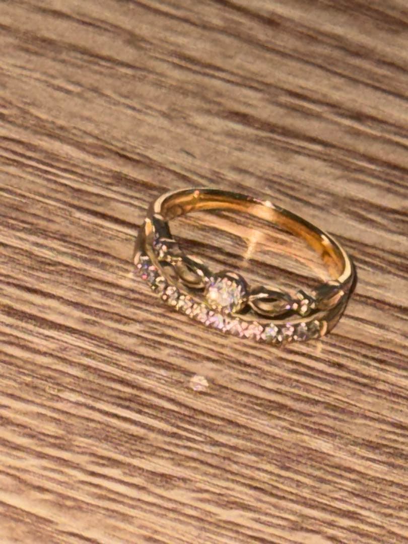 ゴールド エレガントリング 装飾的デザイン