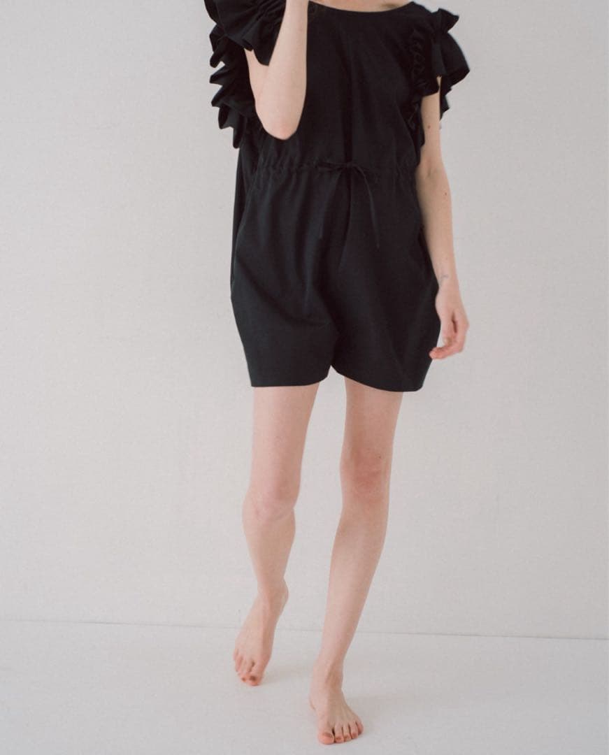 maison de Dolce.メゾンドドルチェ フリルショートラッシュガード