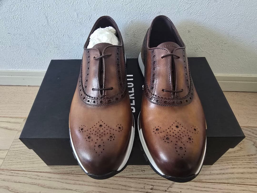 定価27,6万 未使用品ベルルッティ ファストトラックスニーカー 8.5