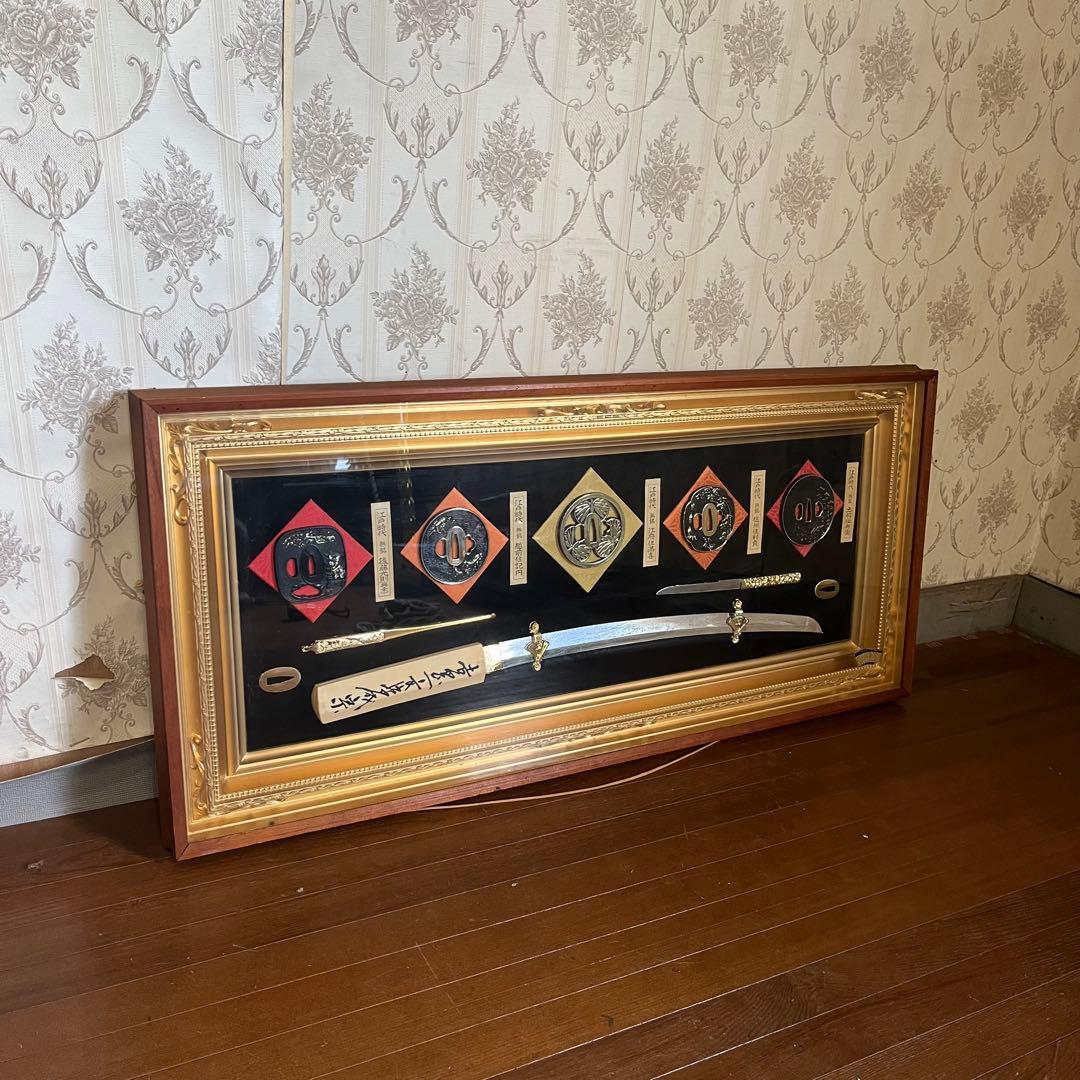 アンティーク】額装 額縁 刀鍔 江戸時代 模造刀 レプリカ 刀剣額