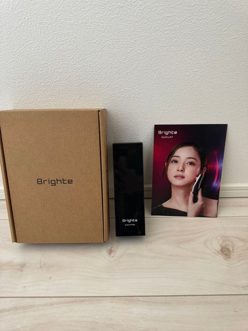 新品未使用 Brighte 美顔器 エレキリフト　特典付き
