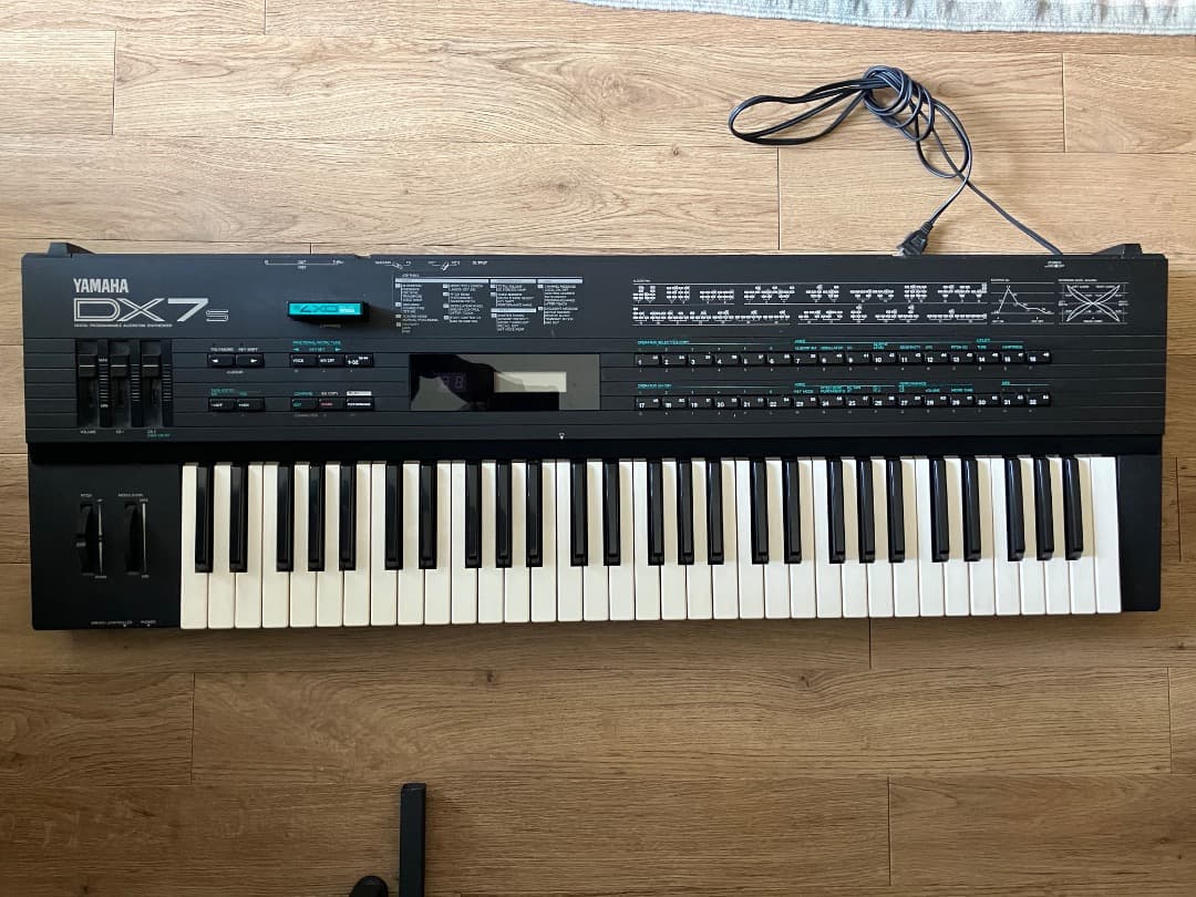 Yamaha DX7S シンセサイザー 本体とデータROM ヤマハ | DX7 - シンセサイザー - 概要