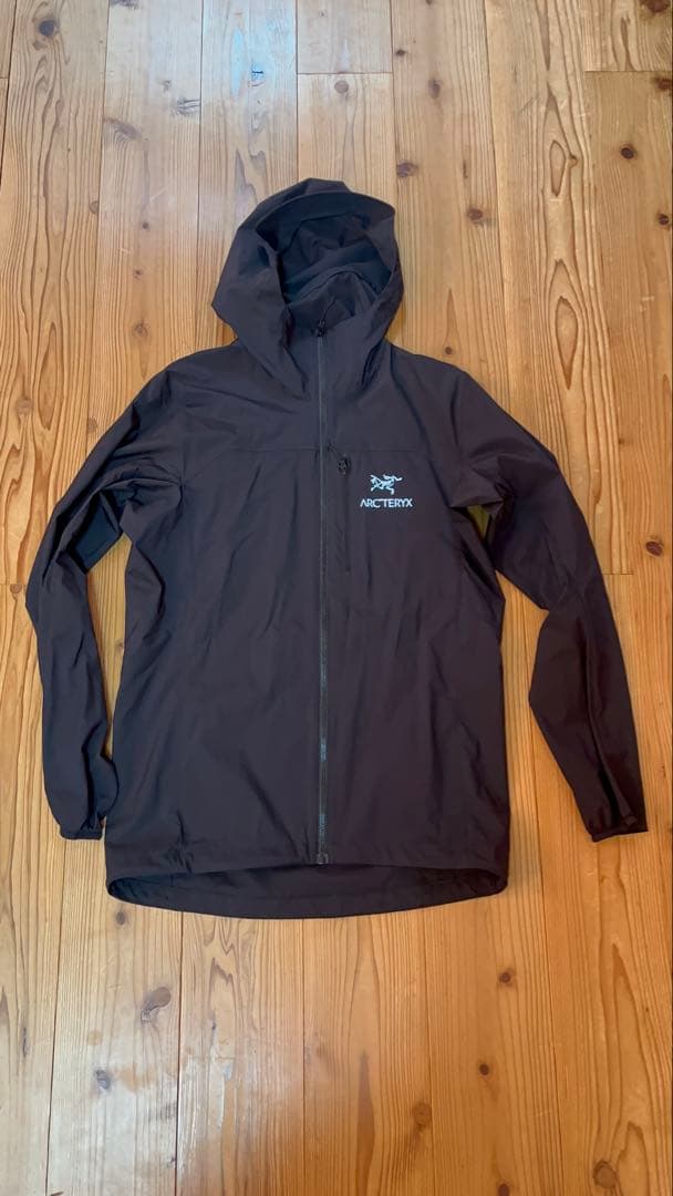 アークテリクス　スコーミッシュ　フーディ　軽量　ドローコード　ブラック　黒