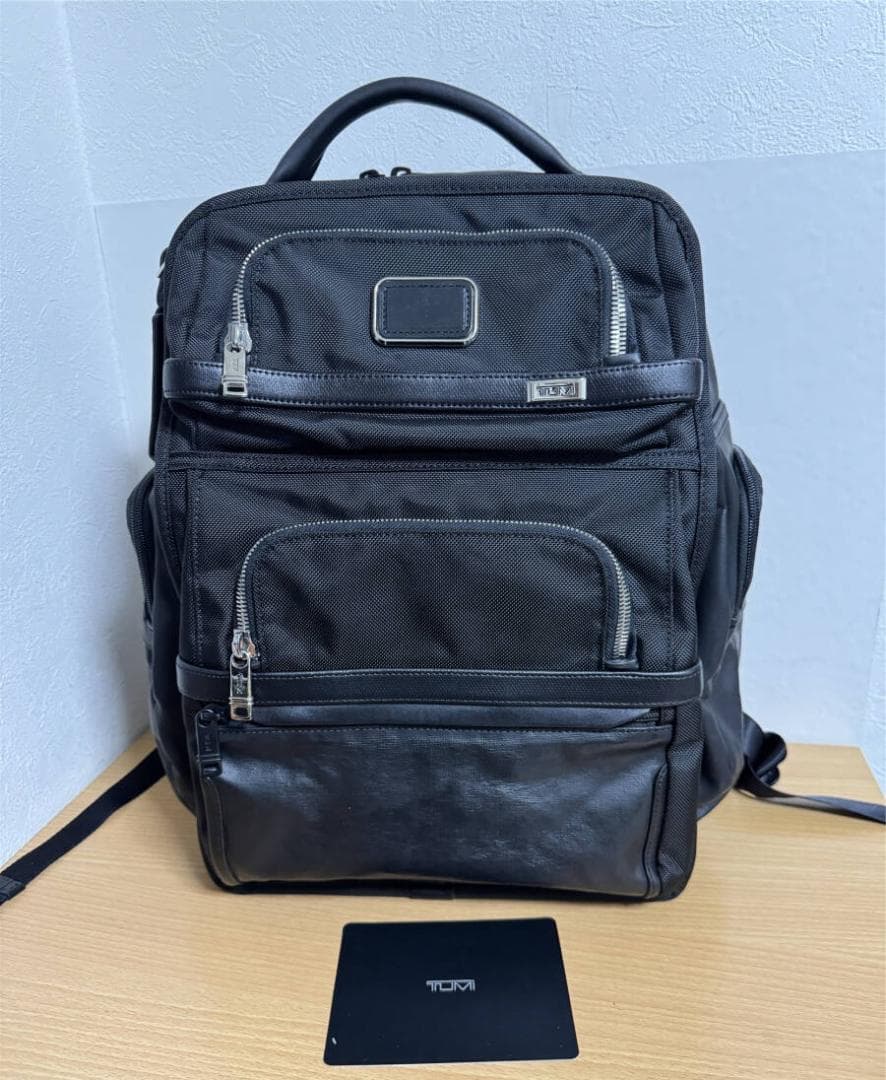 新品同様 TUMI ALPHA3 ビジネス・クラス・ブリーフパック 国内正規品