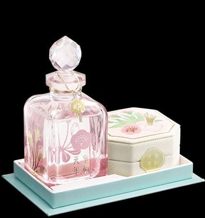 令和元年記念  香水・白粉 資生堂