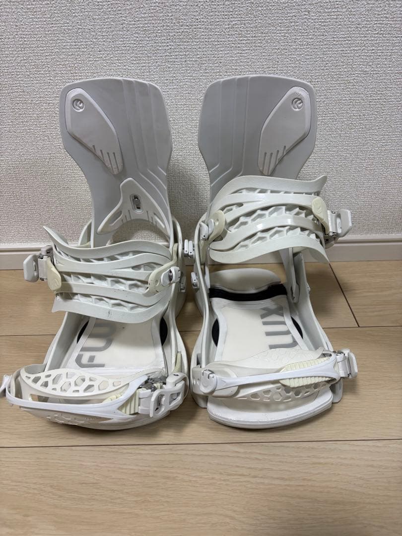 FLUX XF スノーボードビンディング M ホワイト スノーボードバインディング ｜ DS | FLUX ONLINE STORE