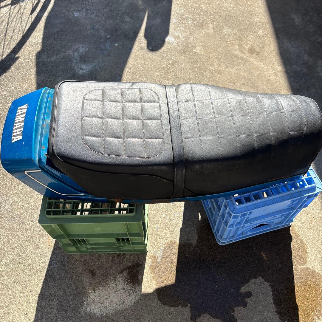 YAMAHA gx250バイクシート テールカウル付き