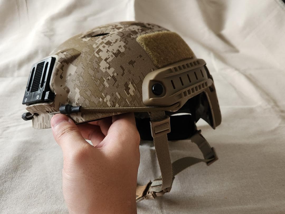 【実物】Ops-Core FAST Bump ヘルメット (ノンバリスティック)