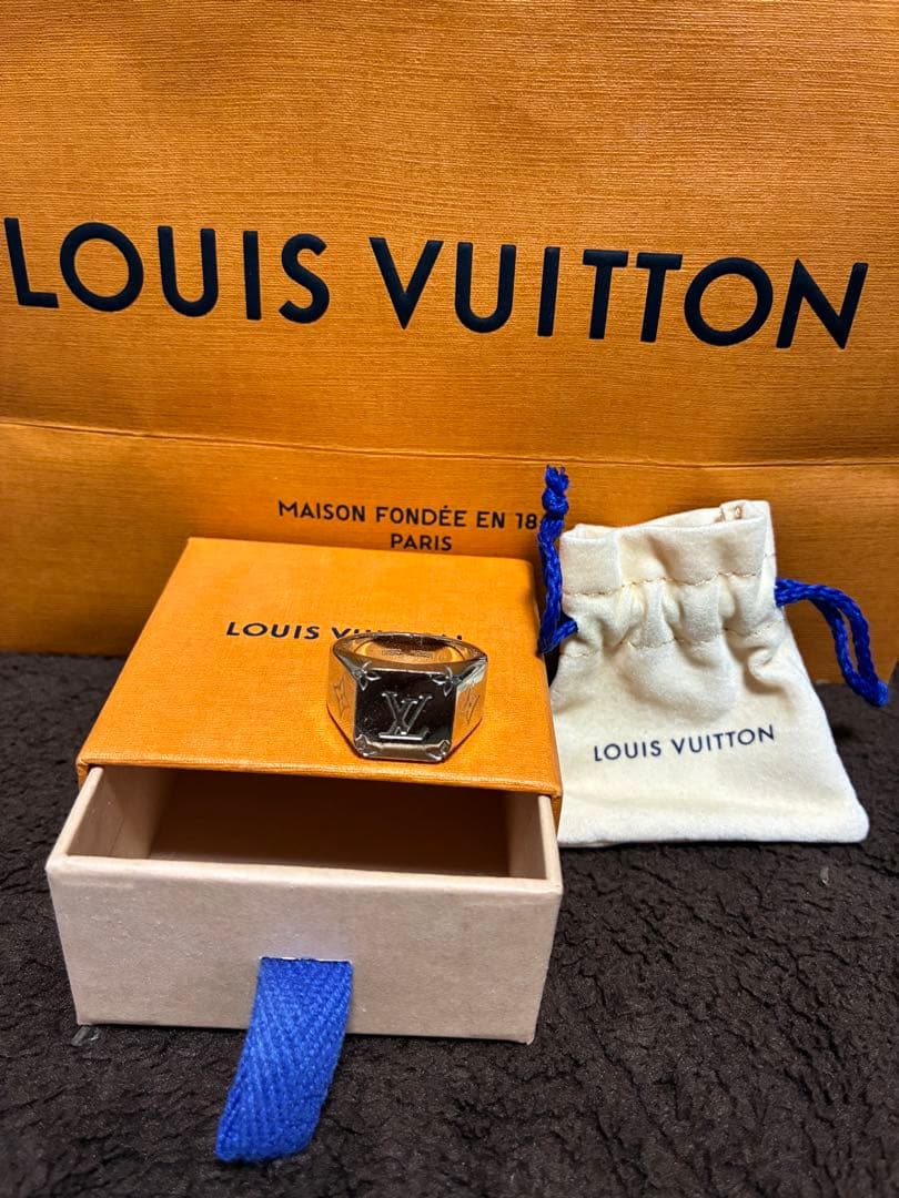 LOUIS VUITTON シルバーリング 箱・ポーチ付き