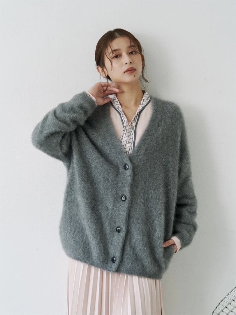 新品未使用TONAL FOX×CASHMERE Vネックカーデグレー