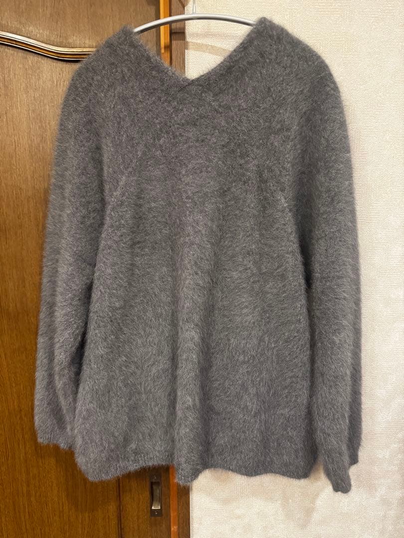 新品未使用TONAL FOX×CASHMERE Vネックカーデグレー - メルカリ