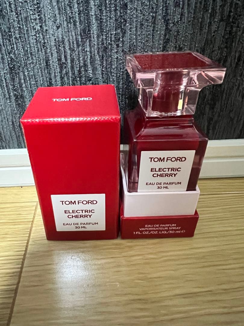トムフォード　Electric Cherry 30ml