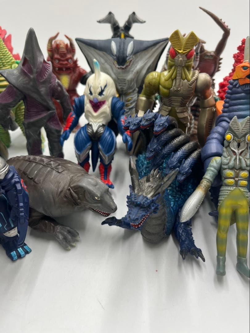d*9様 ウルトラマン 怪獣 円谷プロ ソフビ フィギュア 25体 - メルカリ