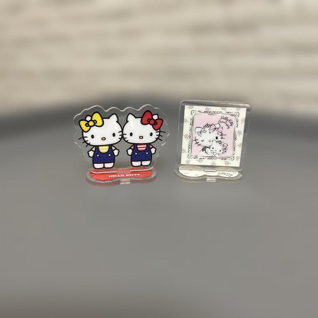ハローキティグッズまとめ売り アクリルスタンド・タンブラーなど