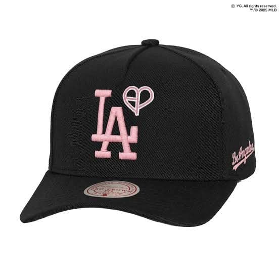 レア★日本未発売BLACKPINK×MLB 限定コラボキャップ