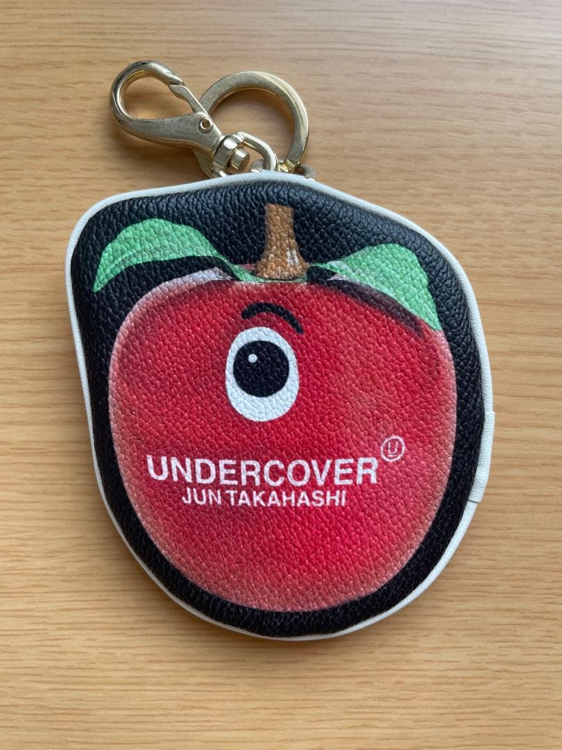UNDERCOVER ケース