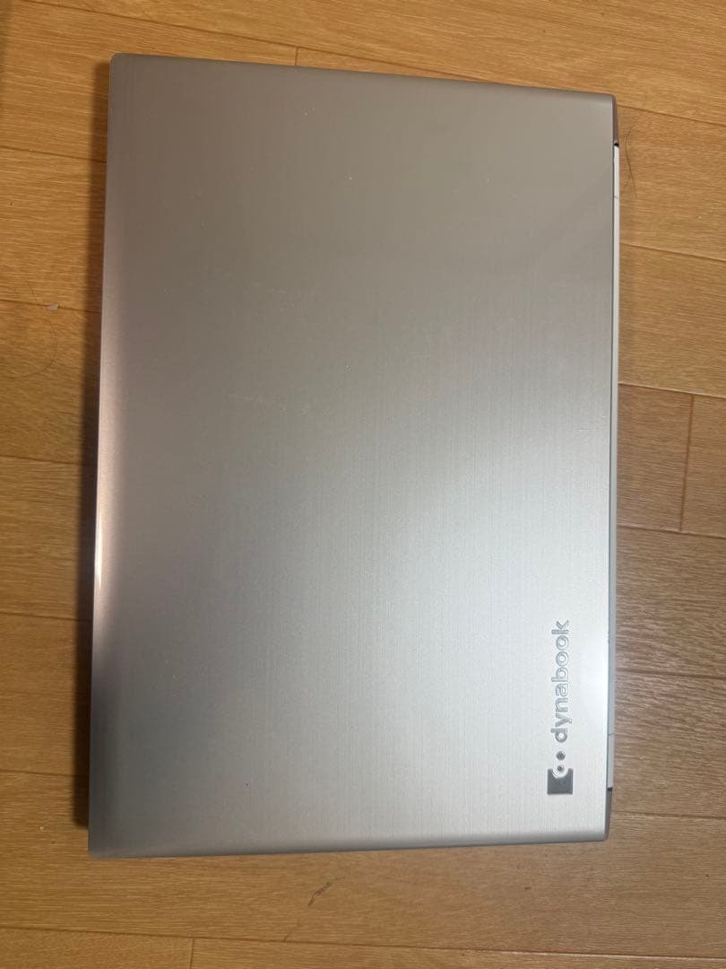 dynabook ノートPC シルバー 15.6インチ i7 8th